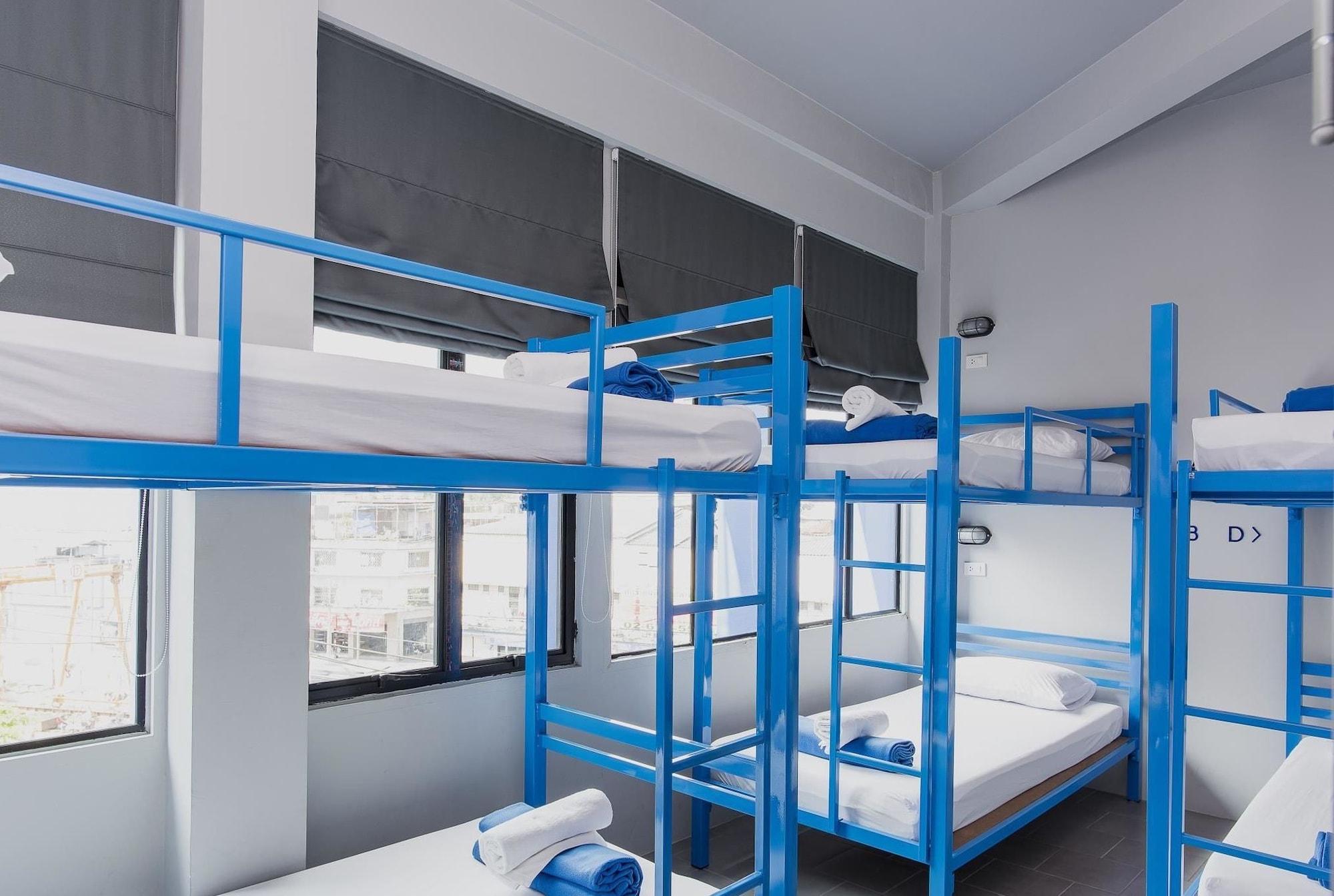 Loftel Station Hostel Bangkok Bagian luar foto