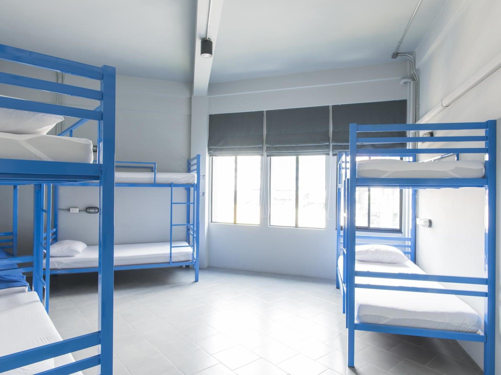 Loftel Station Hostel Bangkok Bagian luar foto