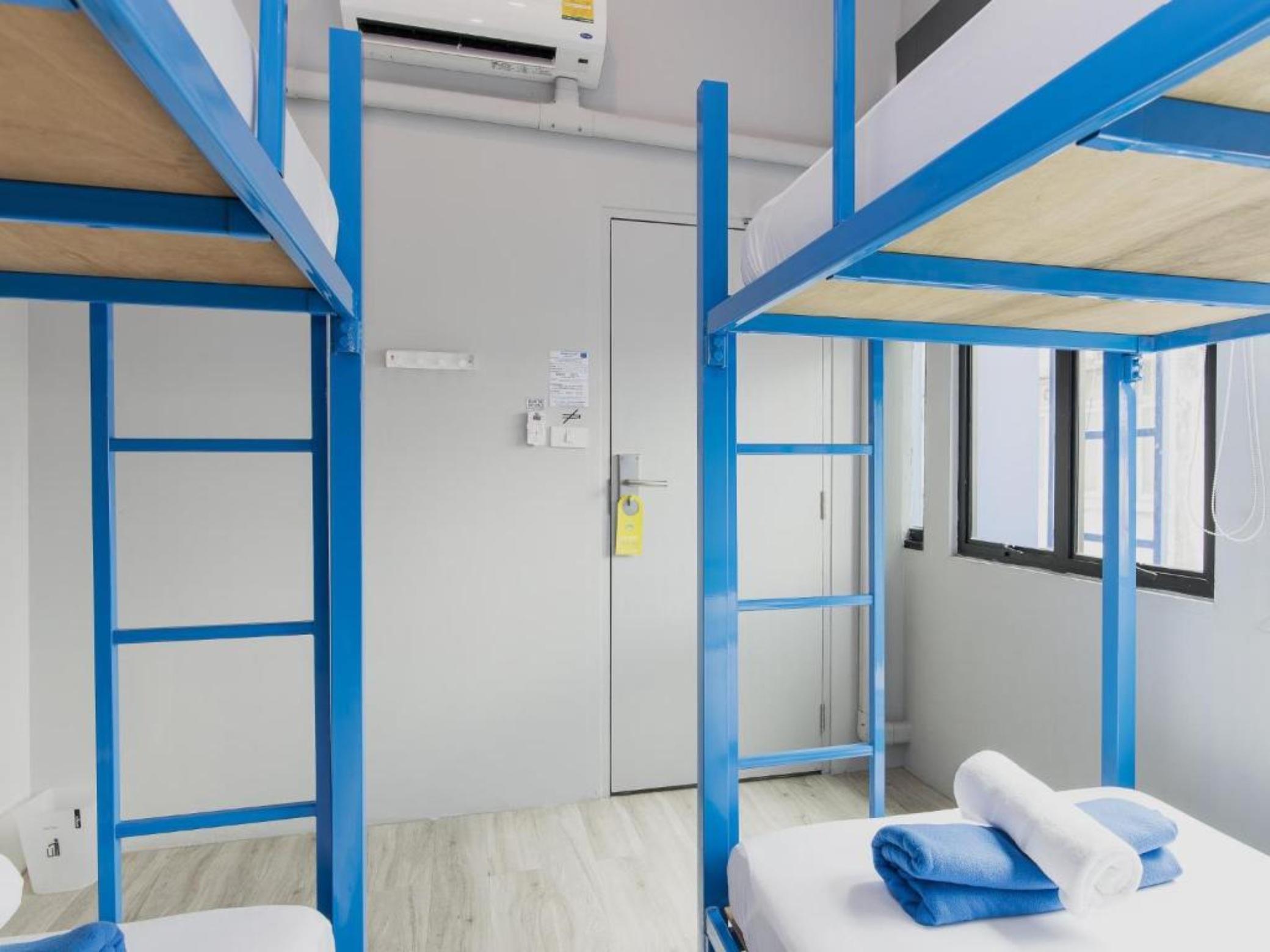 Loftel Station Hostel Bangkok Bagian luar foto