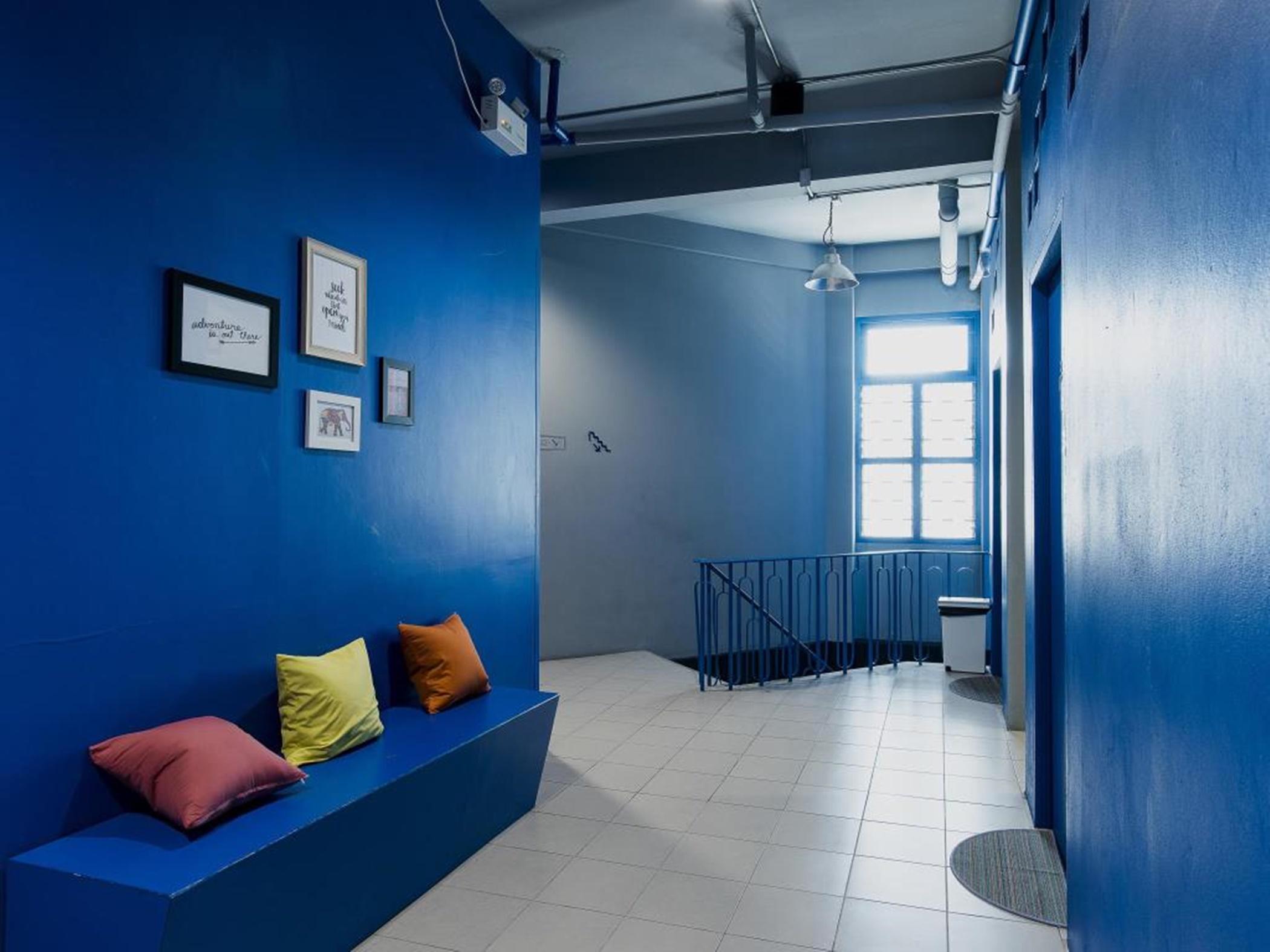 Loftel Station Hostel Bangkok Bagian luar foto