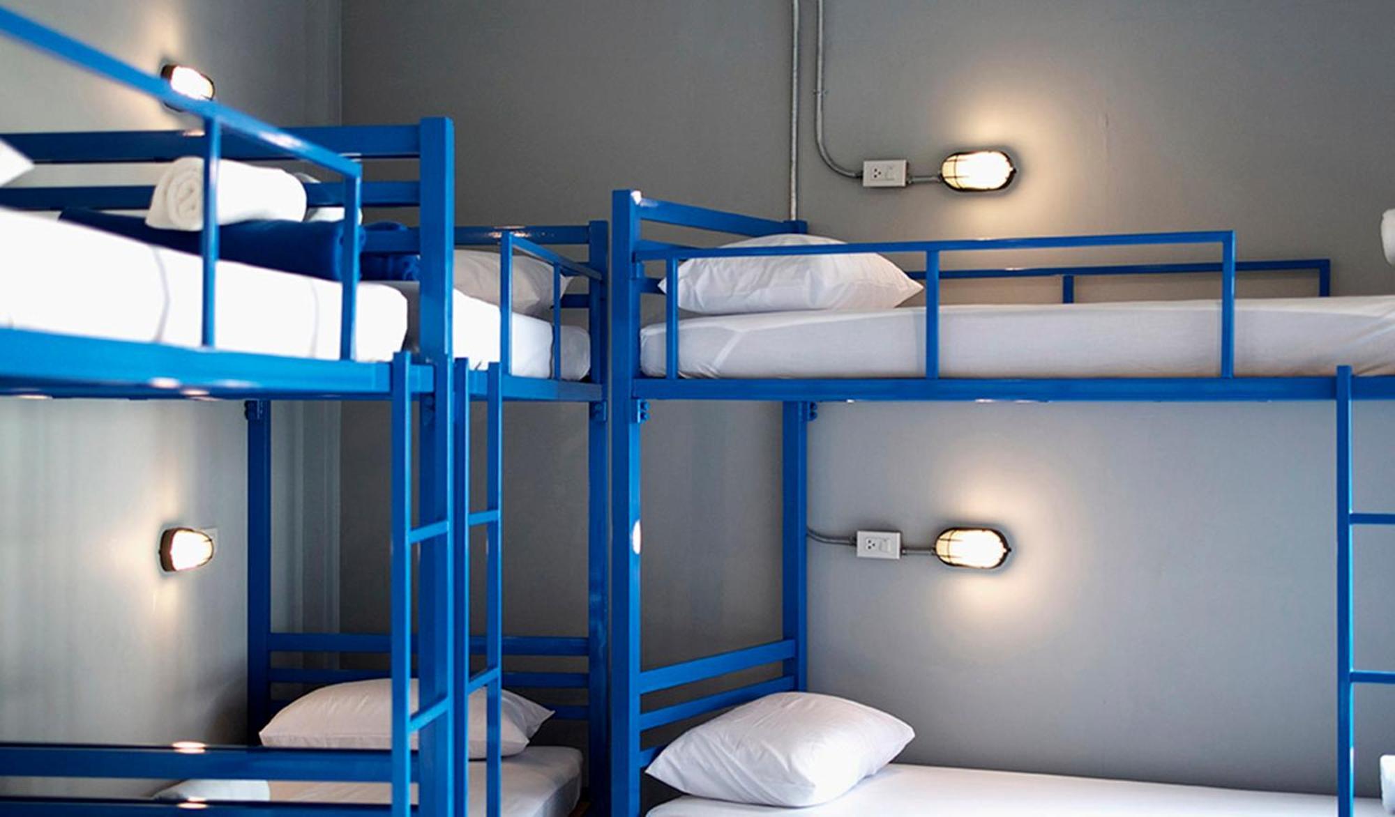 Loftel Station Hostel Bangkok Bagian luar foto