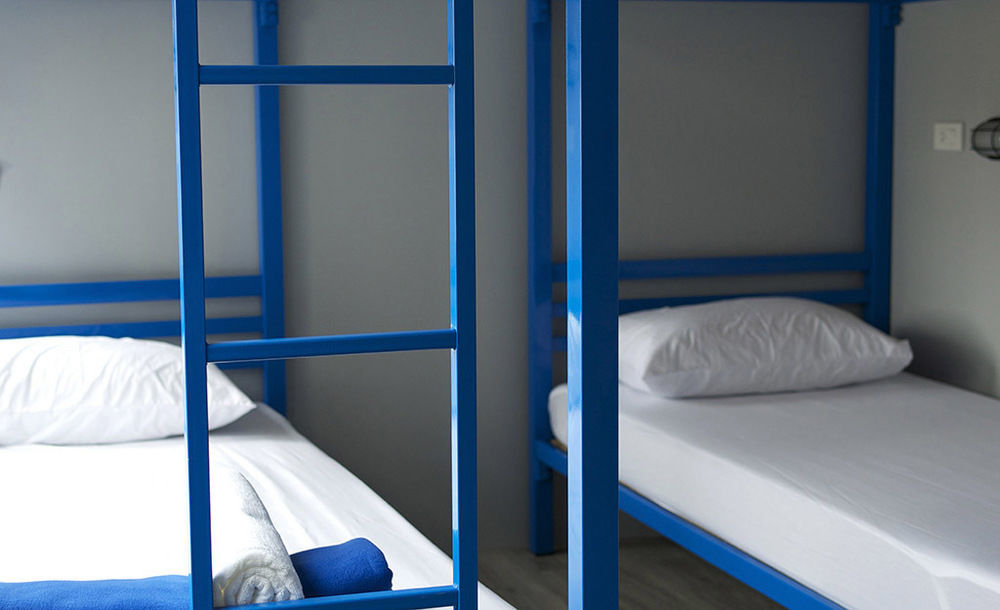 Loftel Station Hostel Bangkok Bagian luar foto